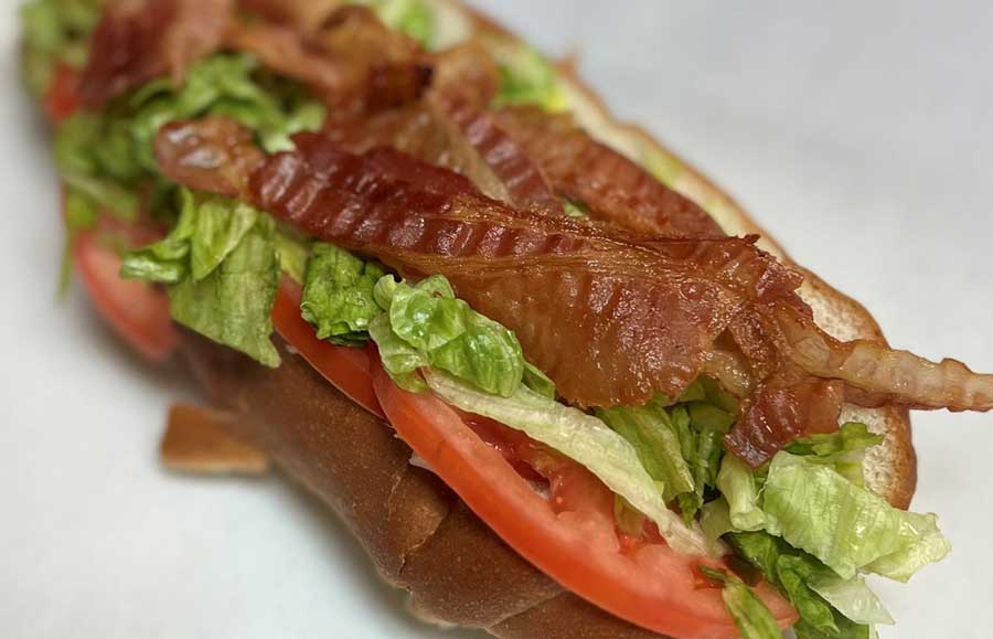 sandwich store in Fairfield, ME | Dow’s Quick Stop